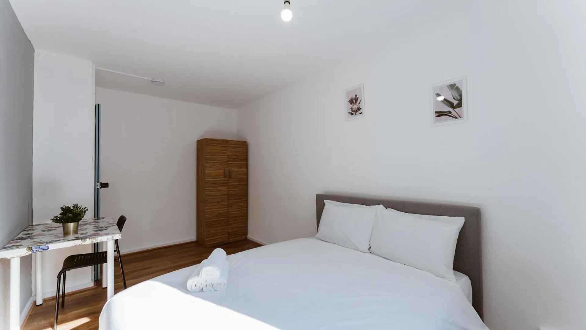 Guest house Shadwell Double Room - 13 London